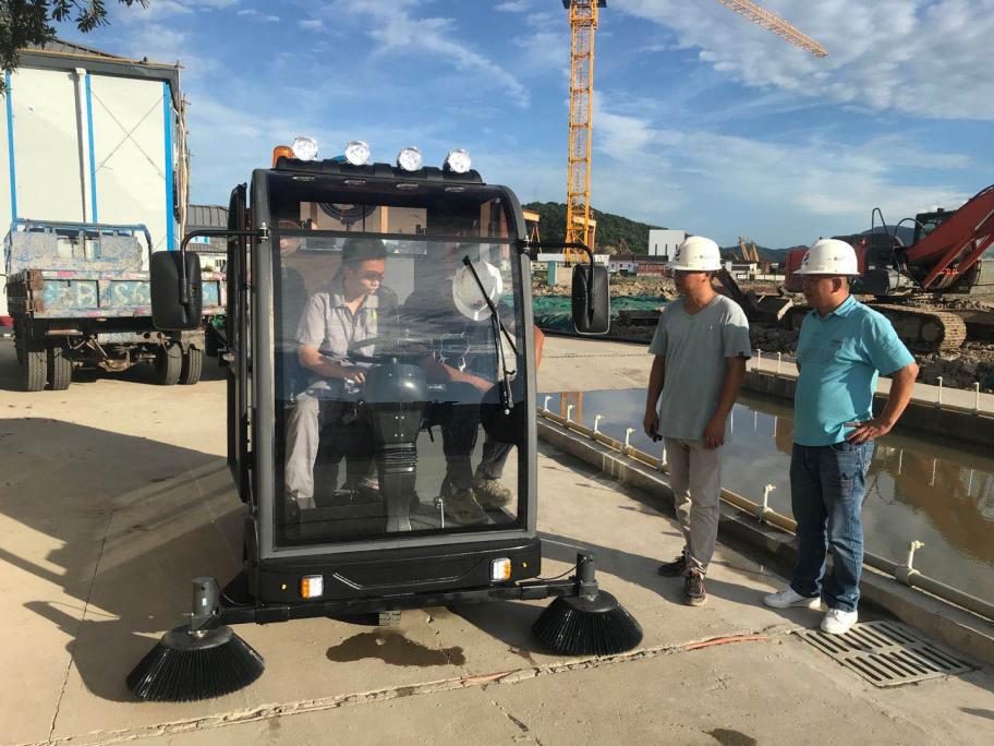 江山龙泉市清扫车